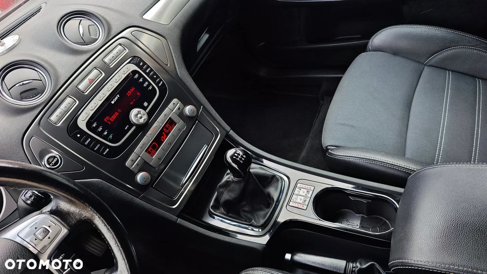 Ford Mondeo 2.0 Titanium X - 16