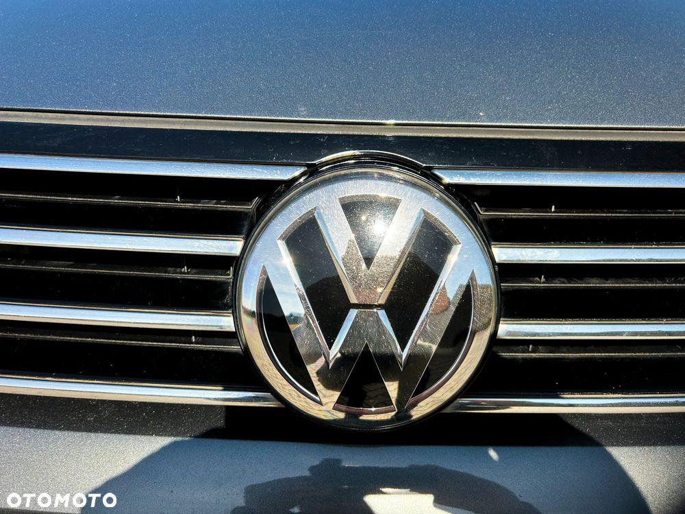 Volkswagen Passat - 40