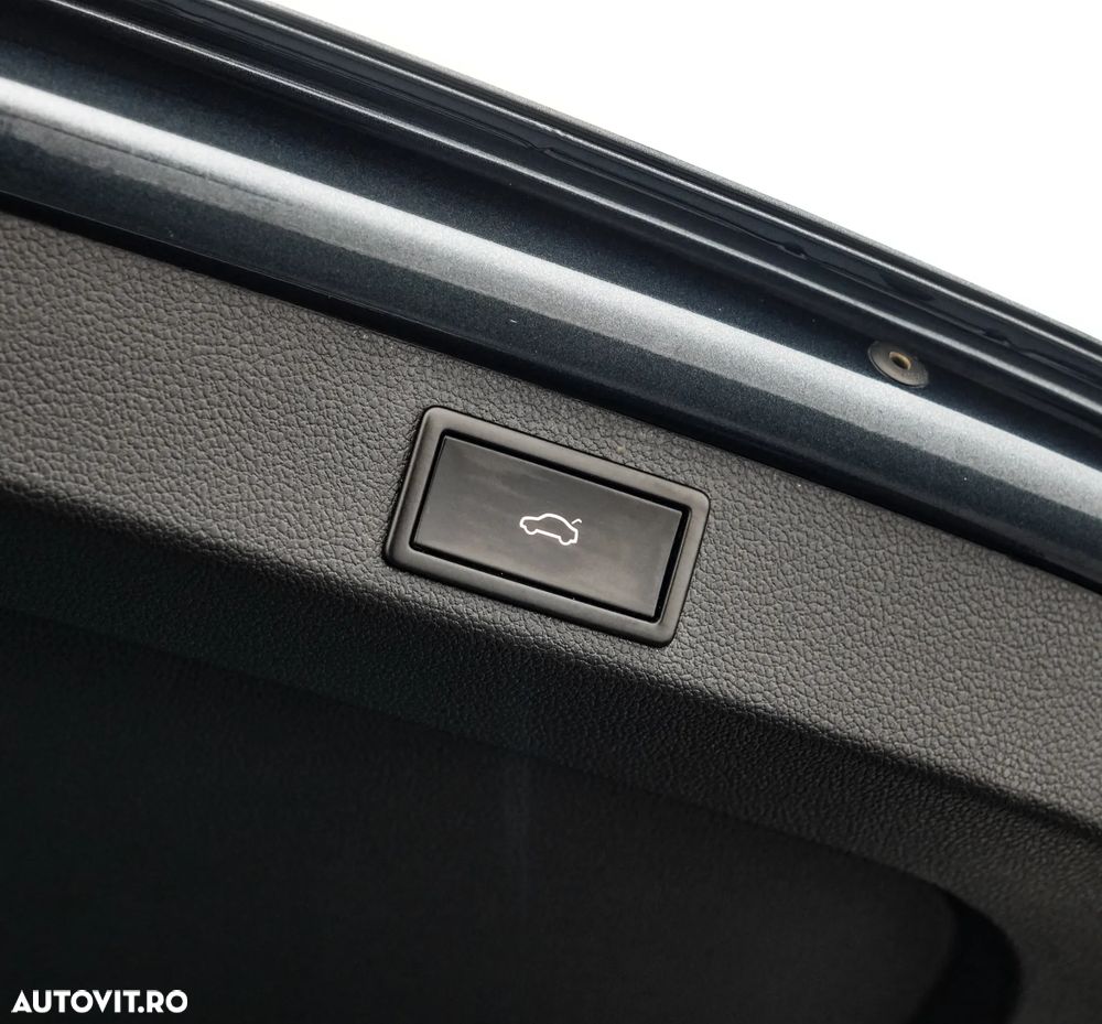 Skoda Superb 2.0 TDI DSG Style - 25