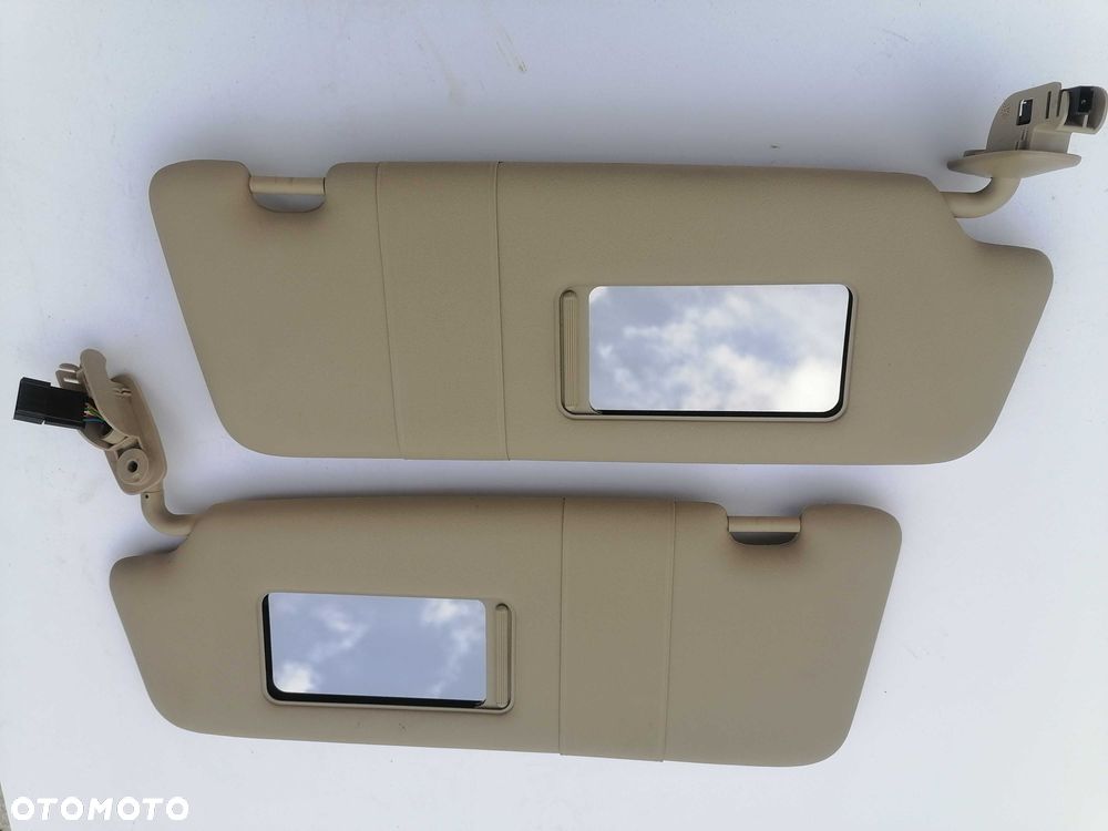 Rarytas do Audi A4 B6 2x osłona przeciwsłoneczna z Pilotem do bramy - 3