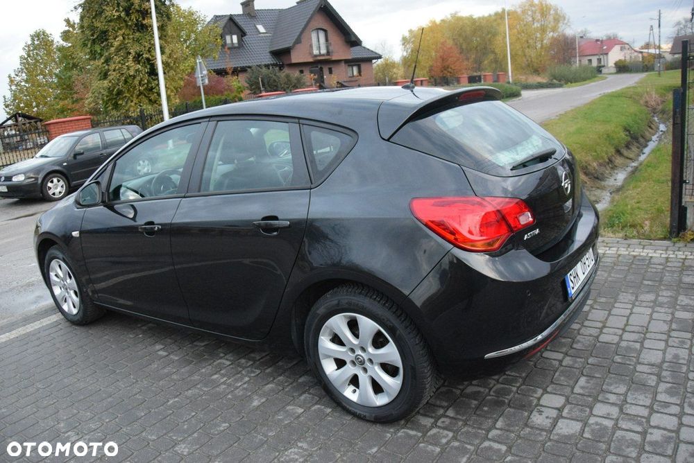 Opel Astra 1.4 EcoFLEX Edition - 11
