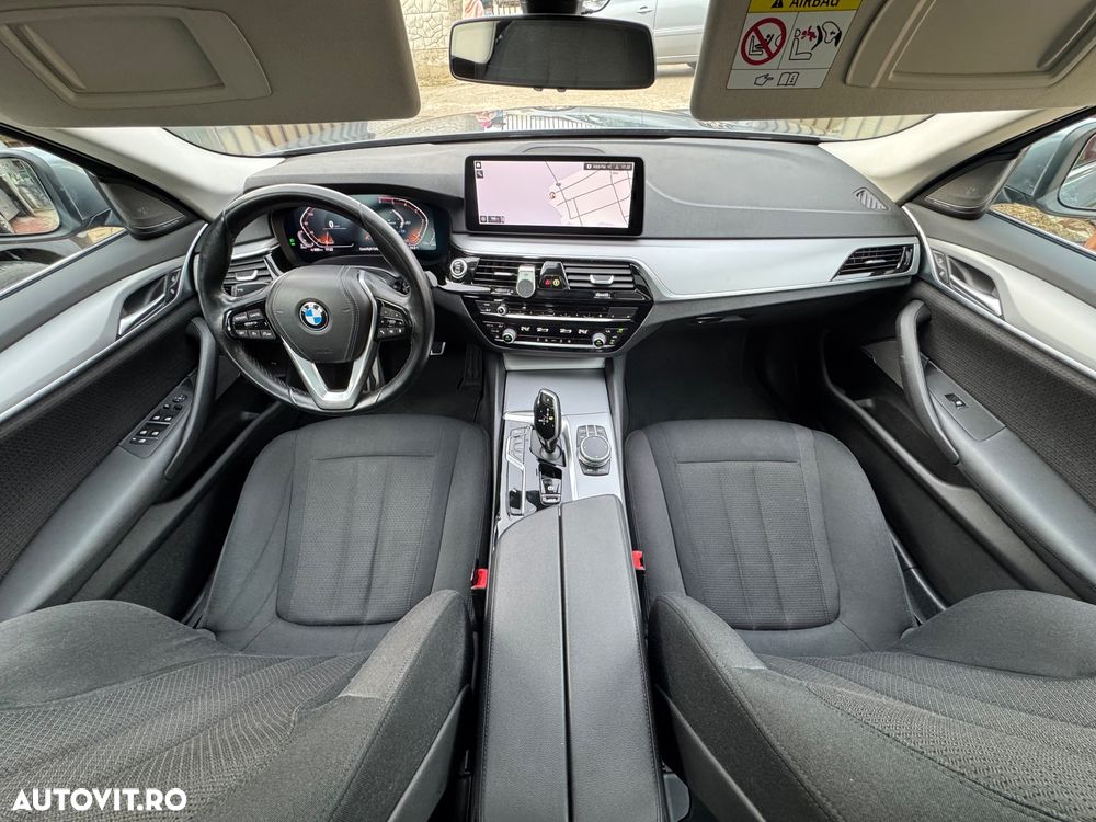 BMW Seria 5 520d AT MHEV - 22