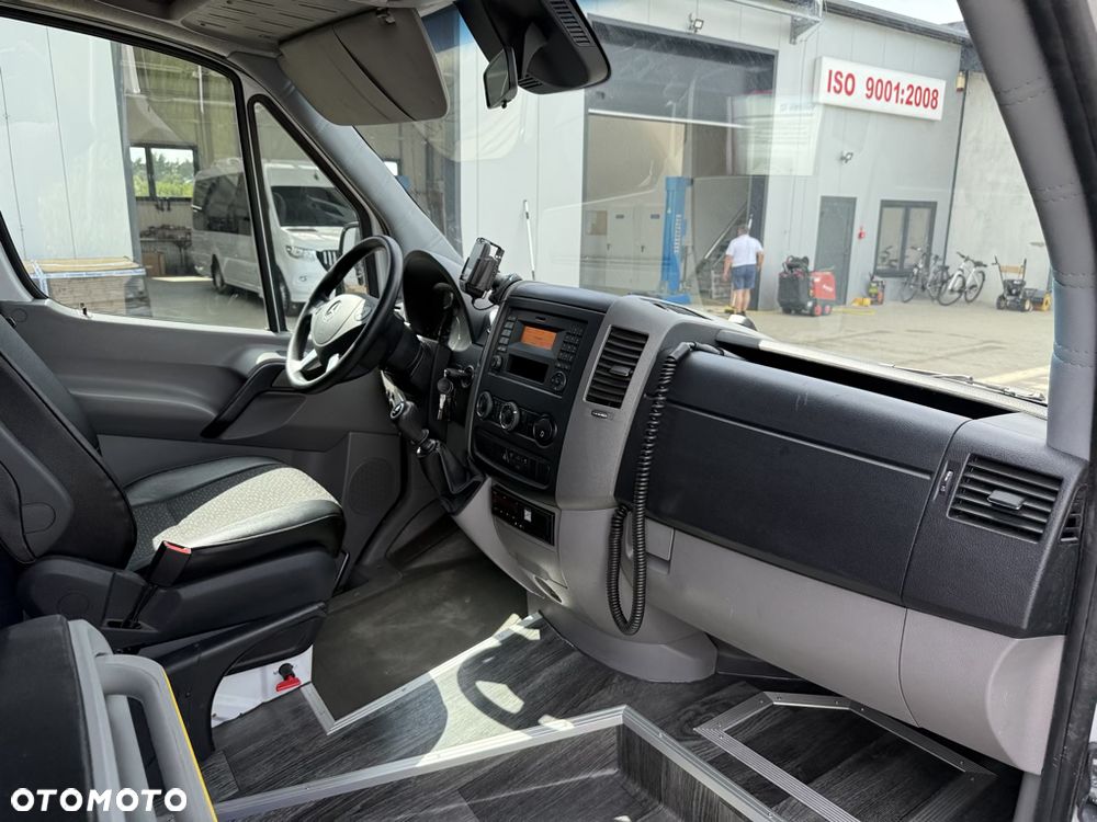 Mercedes-Benz Sprinter 519 3.0 V6 24 miejsca turystyczny - 11