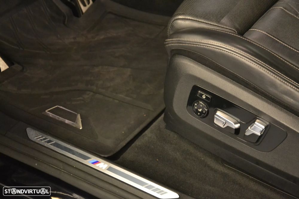 BMW X5 30 d xDrive Pack M - 16