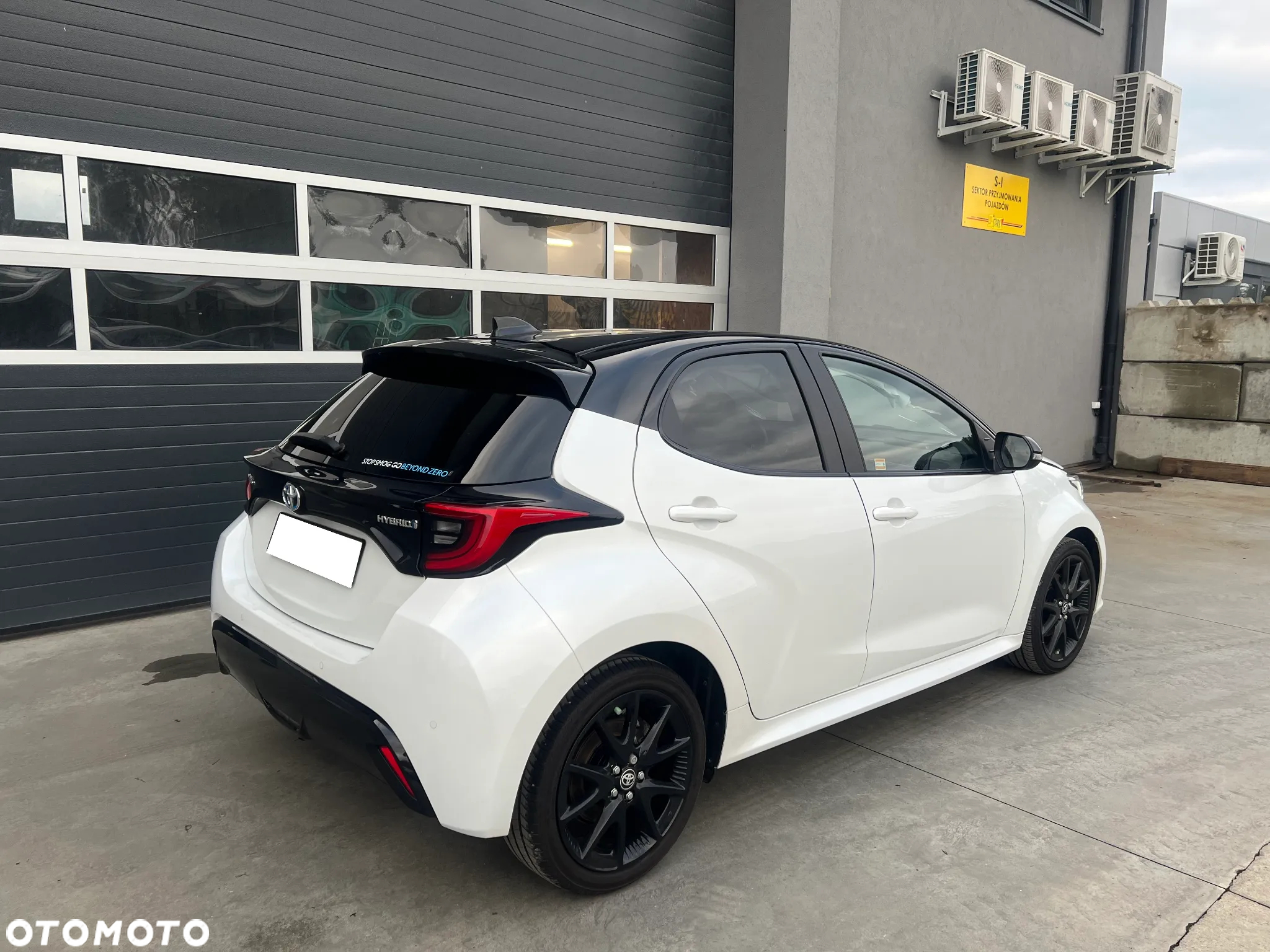 Toyota Yaris Hybrid 1.5 Style - 3