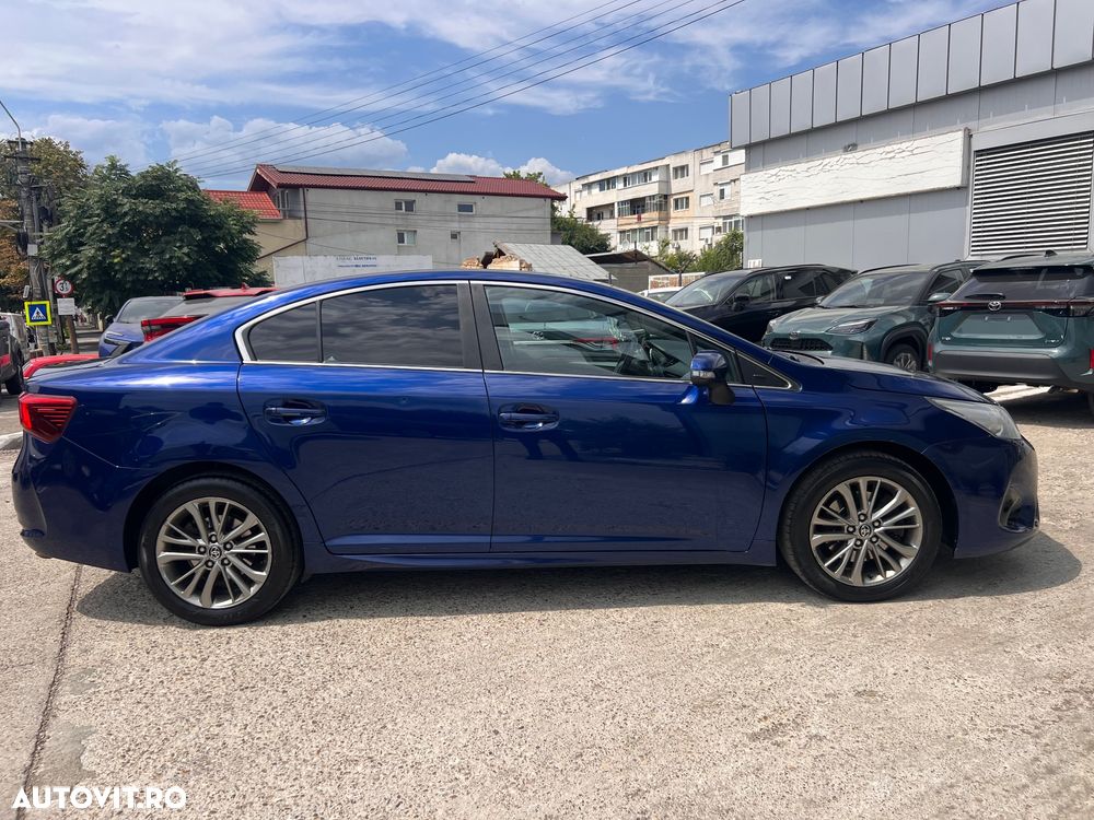 Toyota Avensis 2.0 D-4D Executive - 4