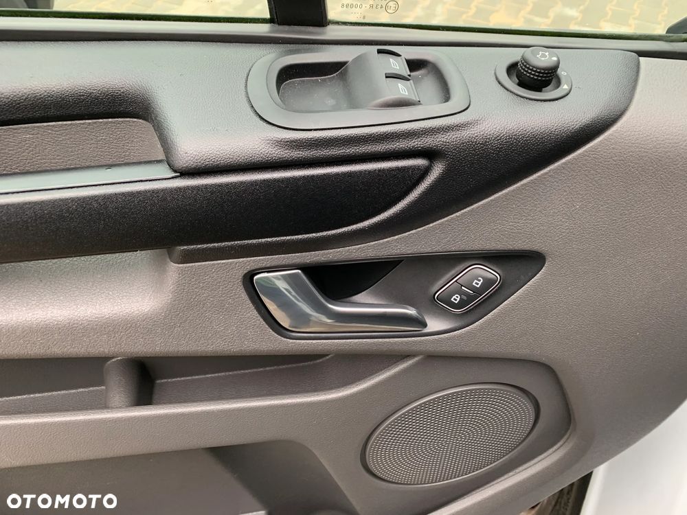 Ford Transit Custom L1H1 300S Lift Trend Mocny silnik 2.0TDCI Euro-6 VAN z Homologacją VAT-1 - 24