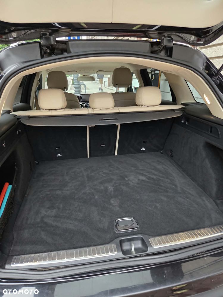 Mercedes-Benz GLC - 7