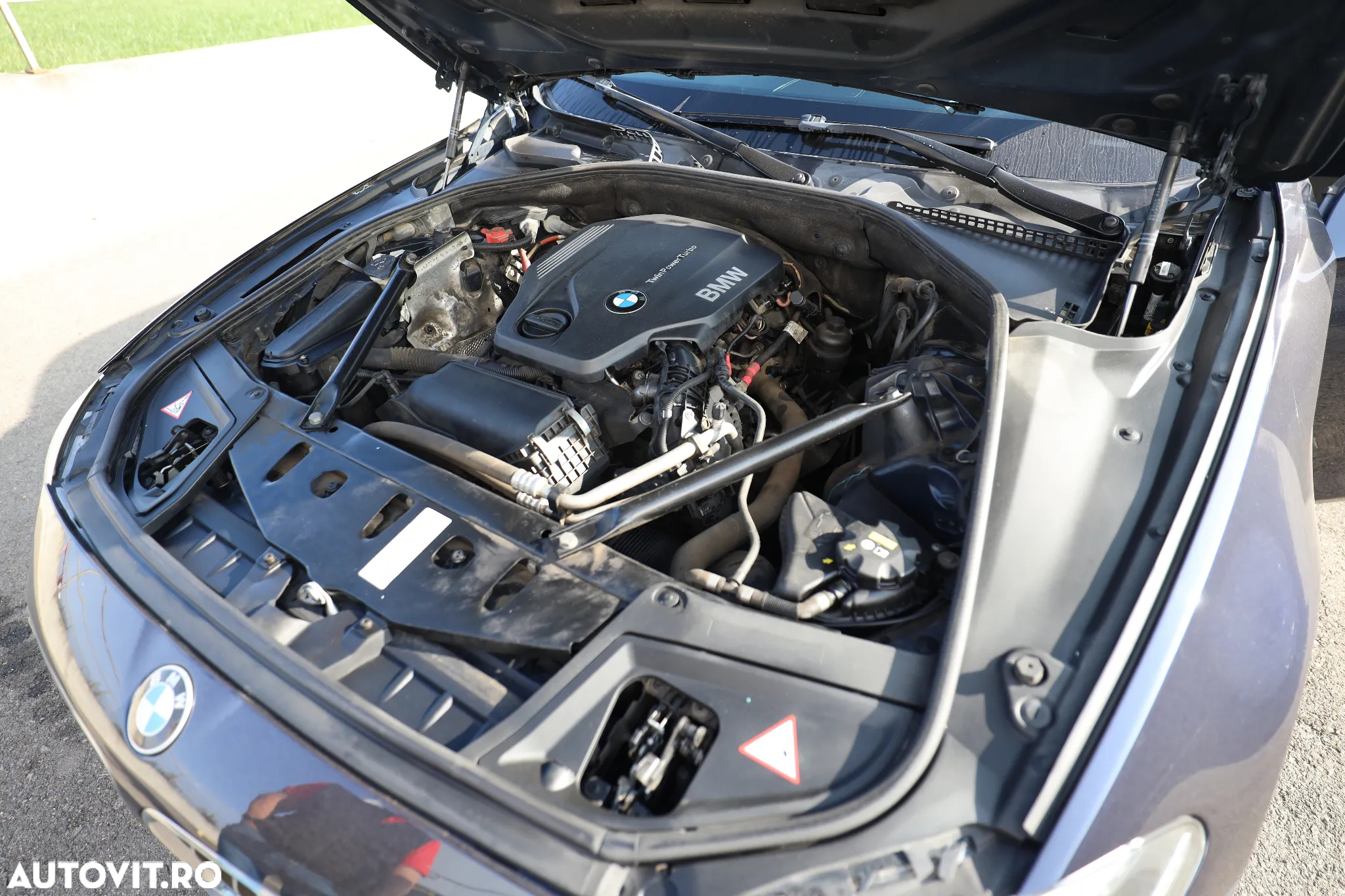 BMW Seria 5 520d xDrive AT - 13