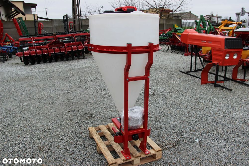 Siewnik siewniki poplonów do poplonu z mieszadłem 180 l SIEWMET Promocja - 2