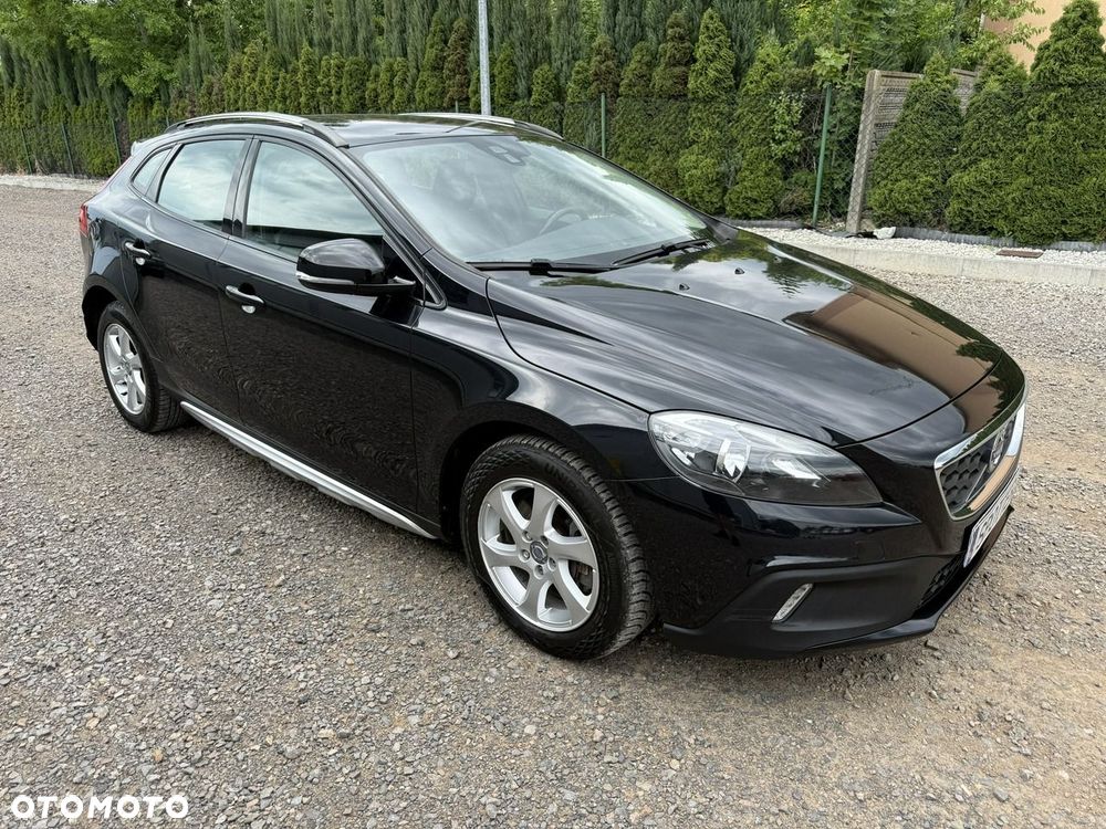 Volvo V40 Cross Country - 3