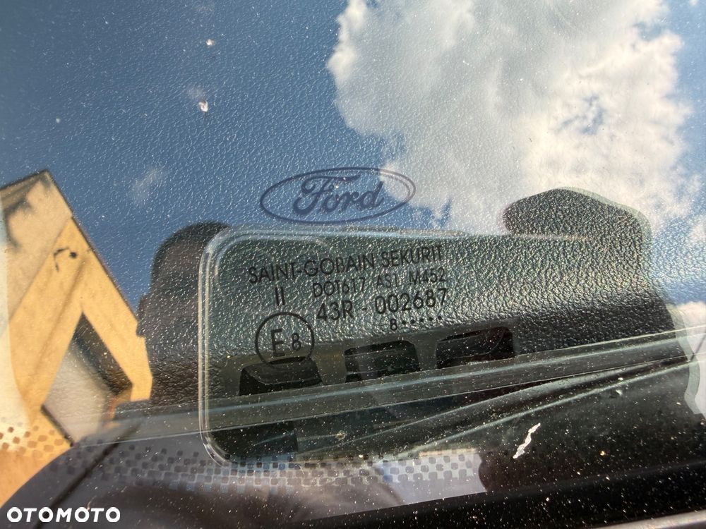 Ford Focus 1.8 Titanium - 31
