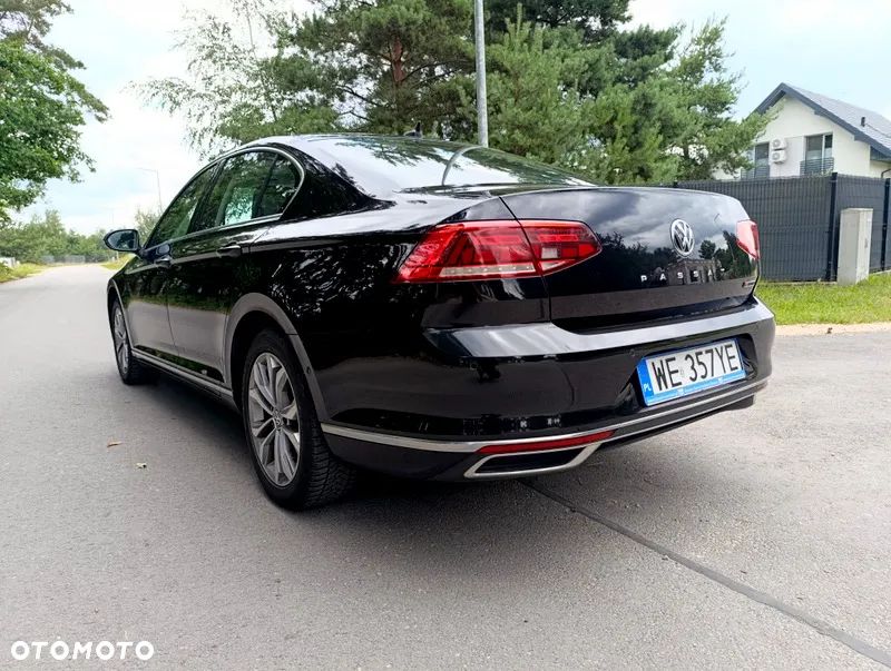 Volkswagen Passat 2.0 TDI 4Mot Elegance DSG - 13