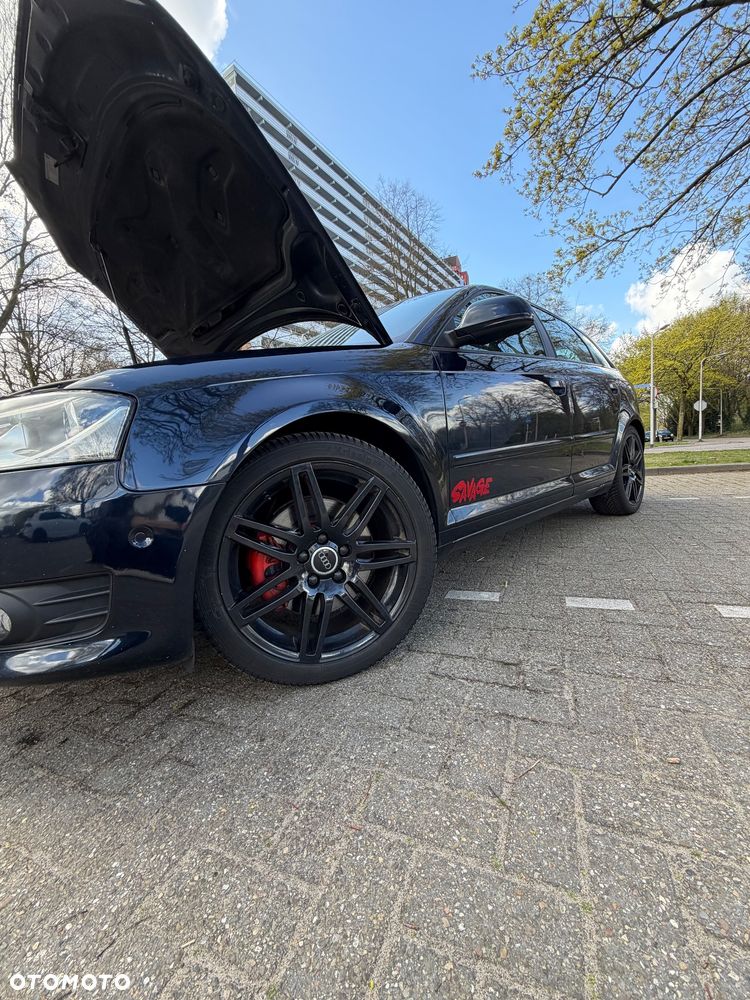 Audi A3 Sportback - 3