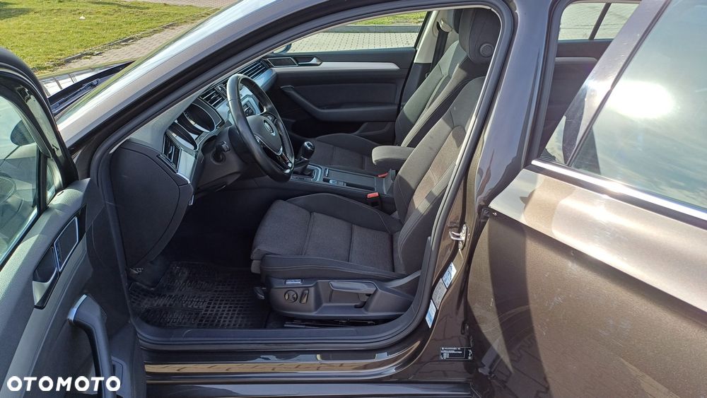 Volkswagen Passat 2015 photo 5