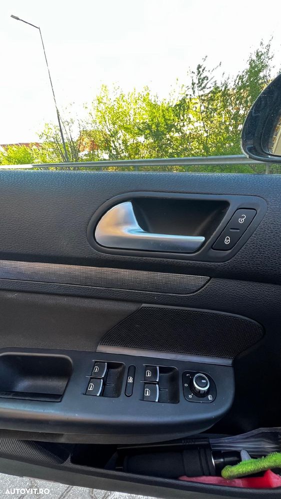 Volkswagen Golf 1.6 TDI DPF BlueMotion Technology Comfortline - 5