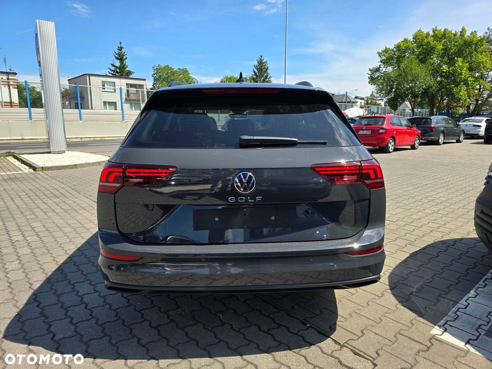 Volkswagen Golf 1.5 eTSI mHEV Life Plus DSG - 9