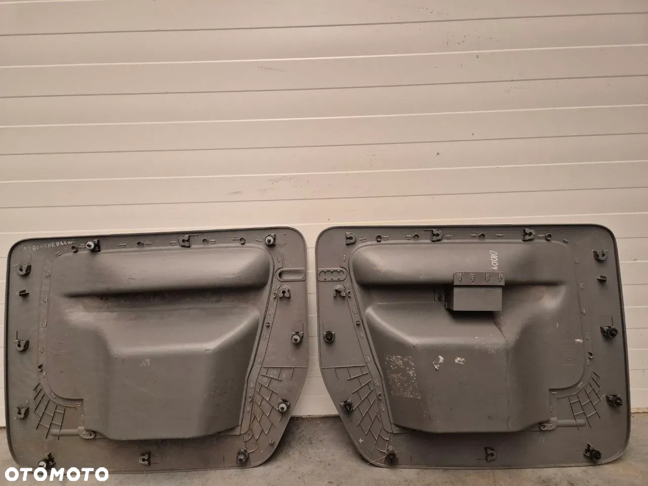 VW AUDI SEAT SKODA BOCZEK DRZWI - 4