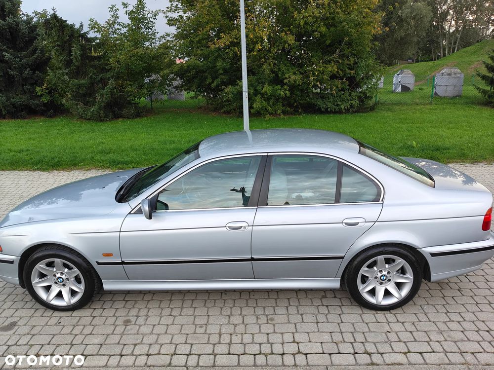 BMW Seria 5 - 12