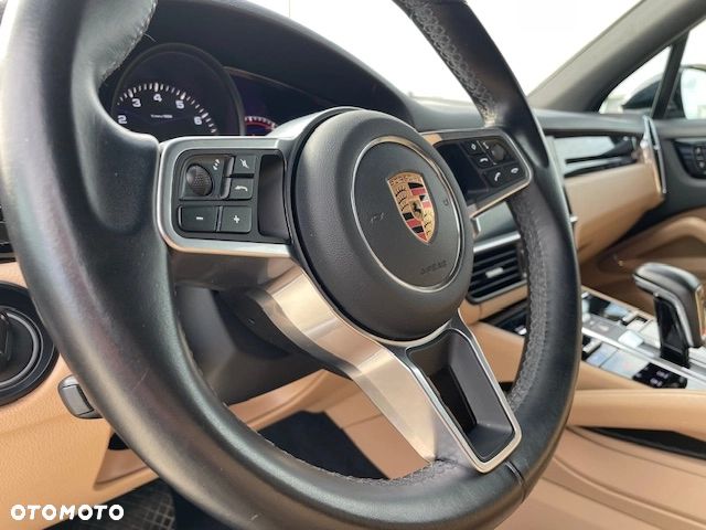Porsche Cayenne Platinum Edition - 27