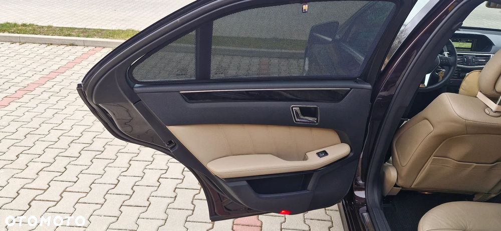 Mercedes-Benz Klasa E 220 CDI Automatik Avantgarde - 21