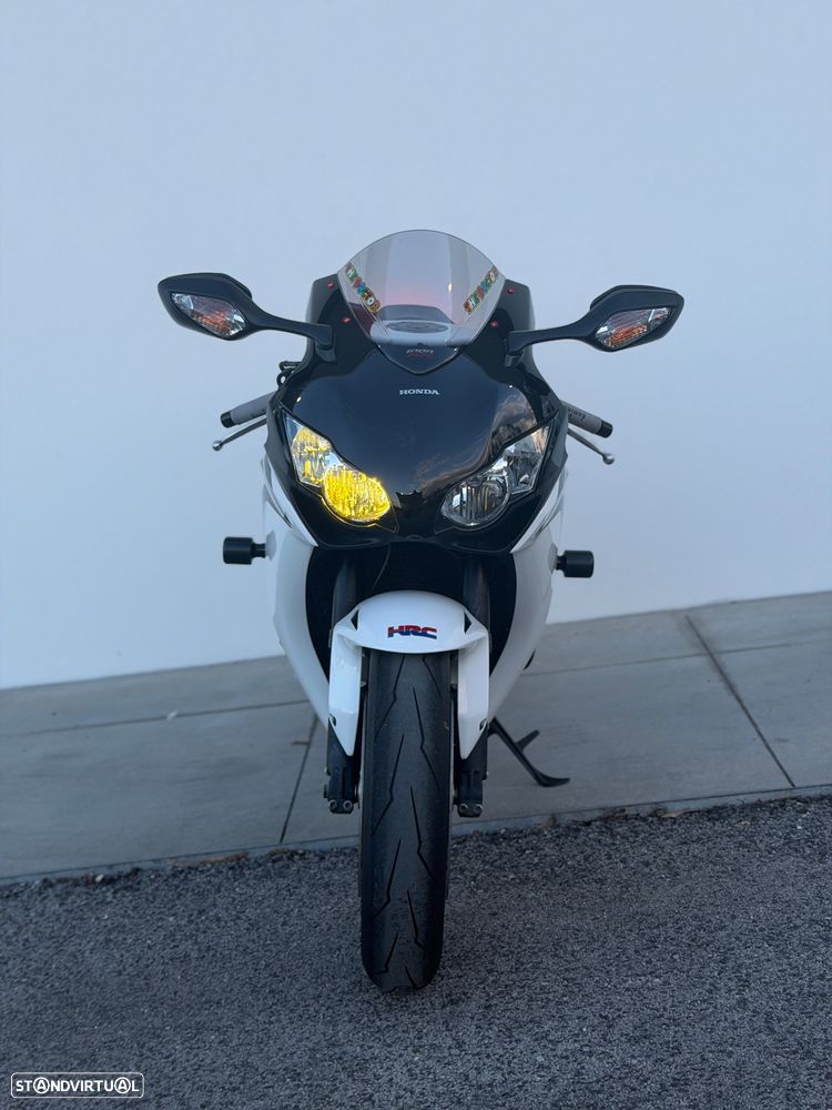 Honda CBR 1000 RR - 4