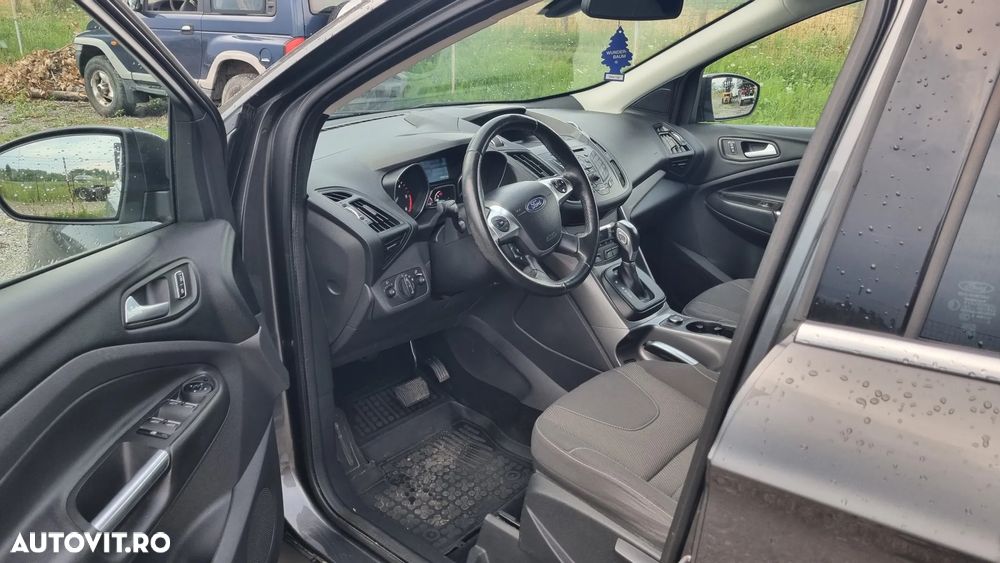 Ford Kuga 2.0 TDCi 4WD Powershift Titanium - 16