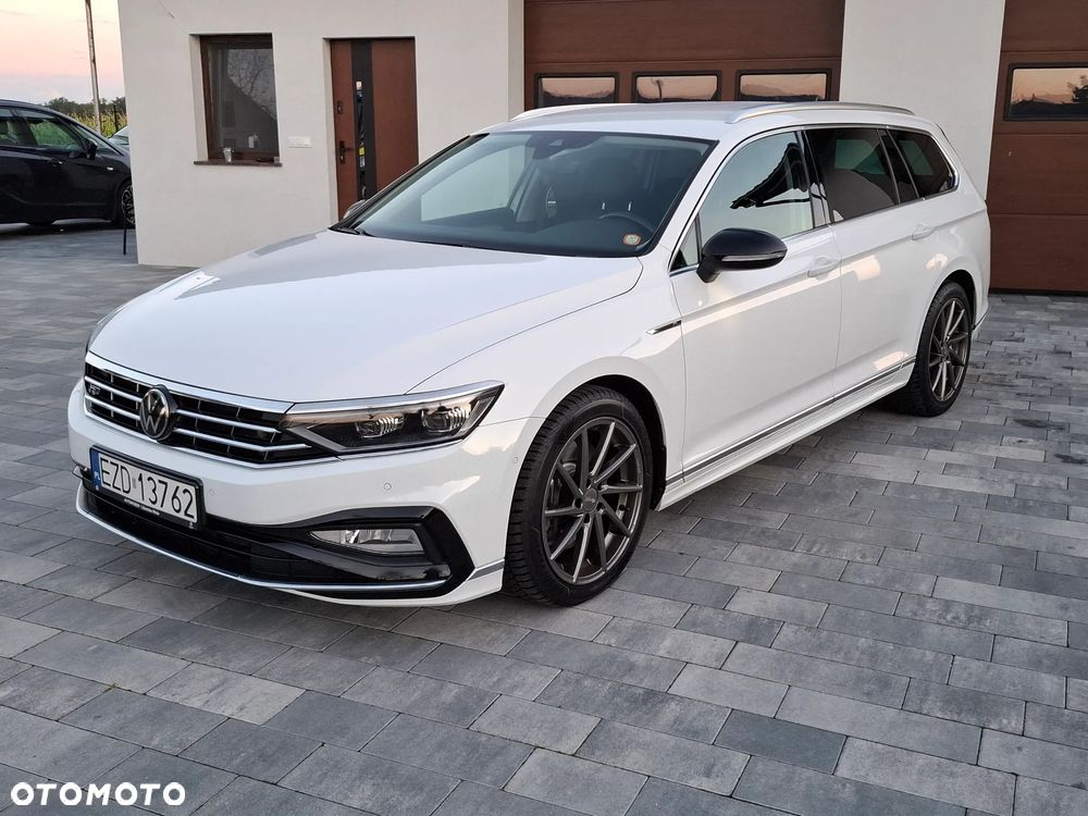 Volkswagen Passat 2.0 TDI SCR 4Motion DDG Highline - 29
