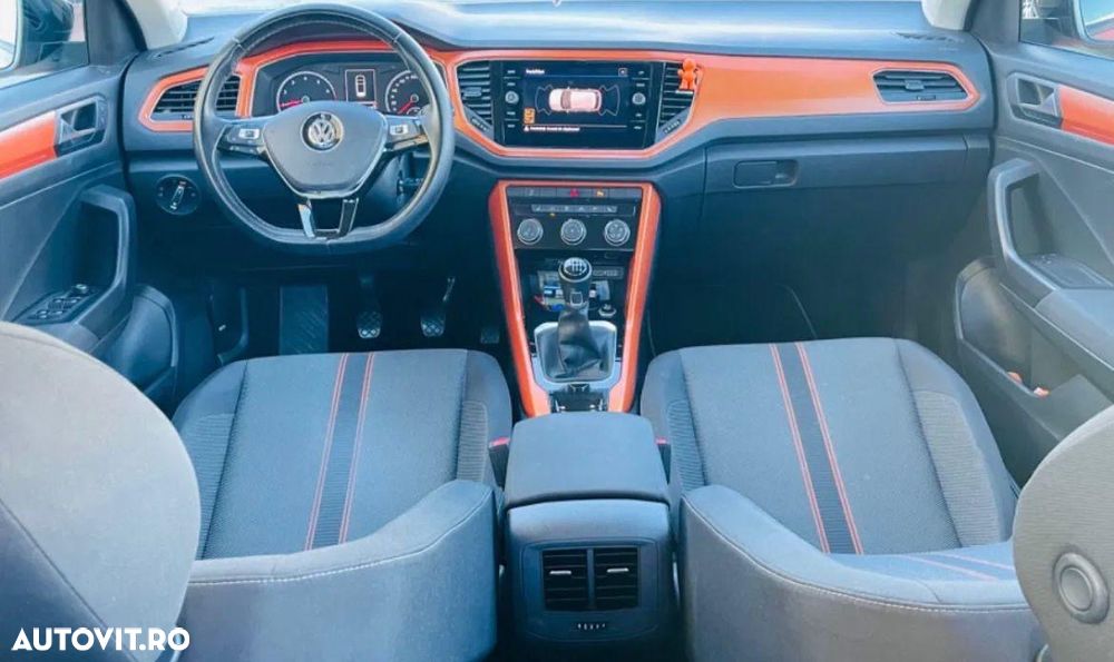 Volkswagen T-Roc 1.0 TSI Design - 21