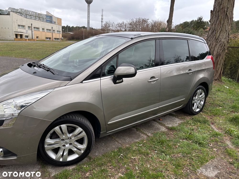 Peugeot 5008 HDI FAP 165 Automatik Premium - 4