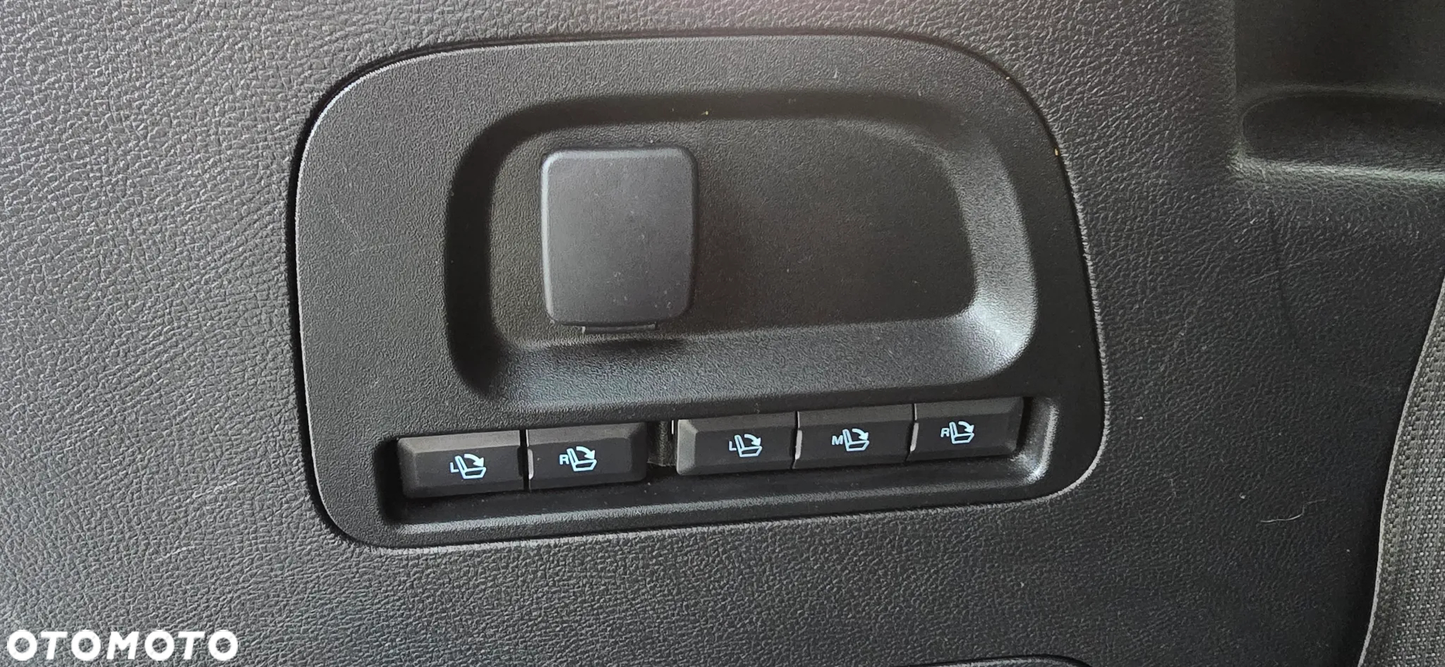 Ford S-Max 2.0 EcoBlue Titanium - 11
