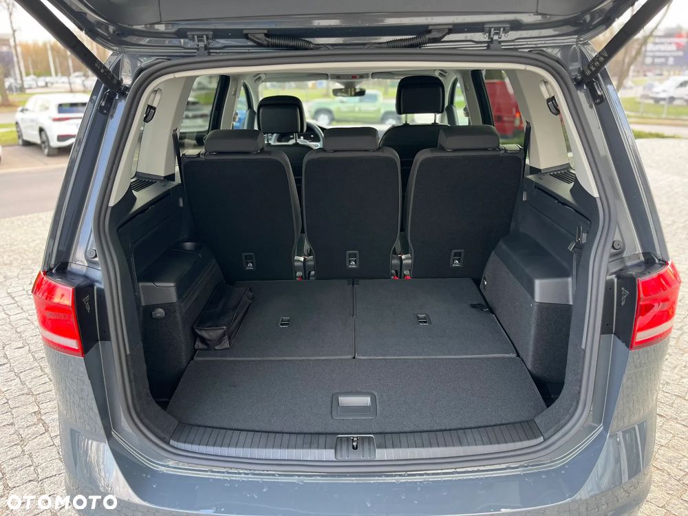 Volkswagen Touran 2.0 TDI SCR Comfortline - 17