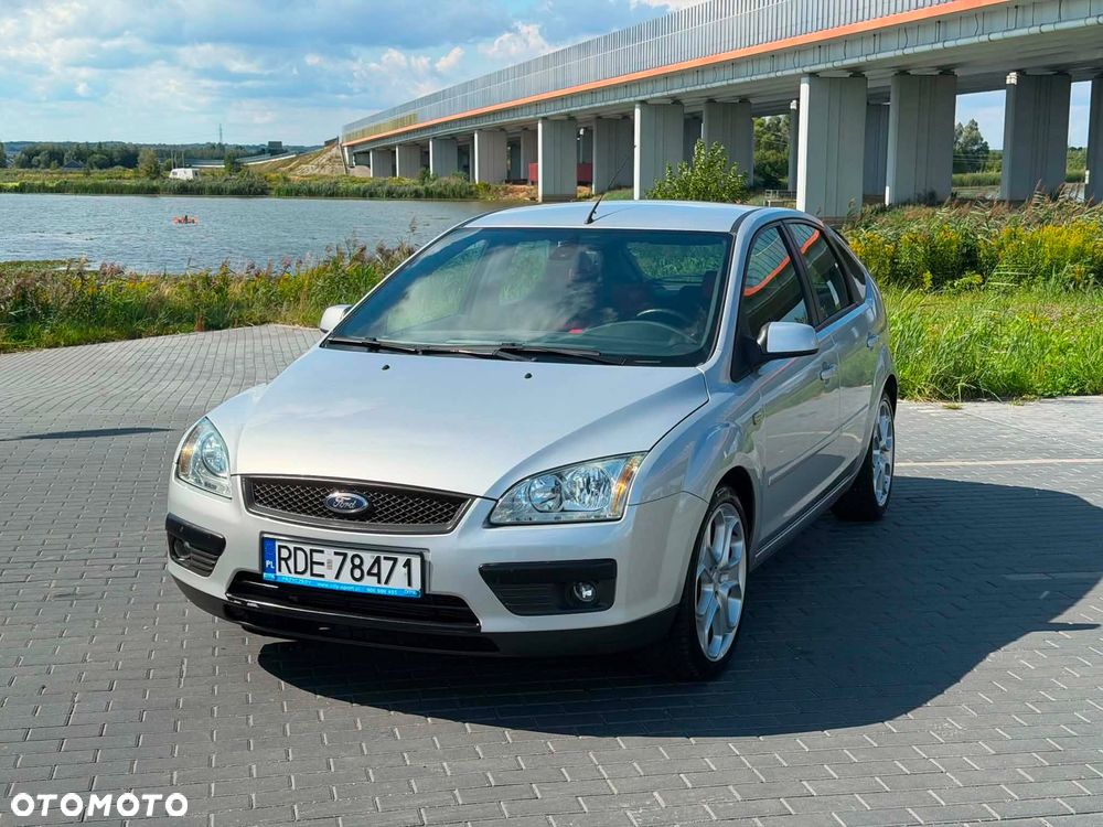 Ford Focus 1.6 Ti-VCT Platinium X - 2