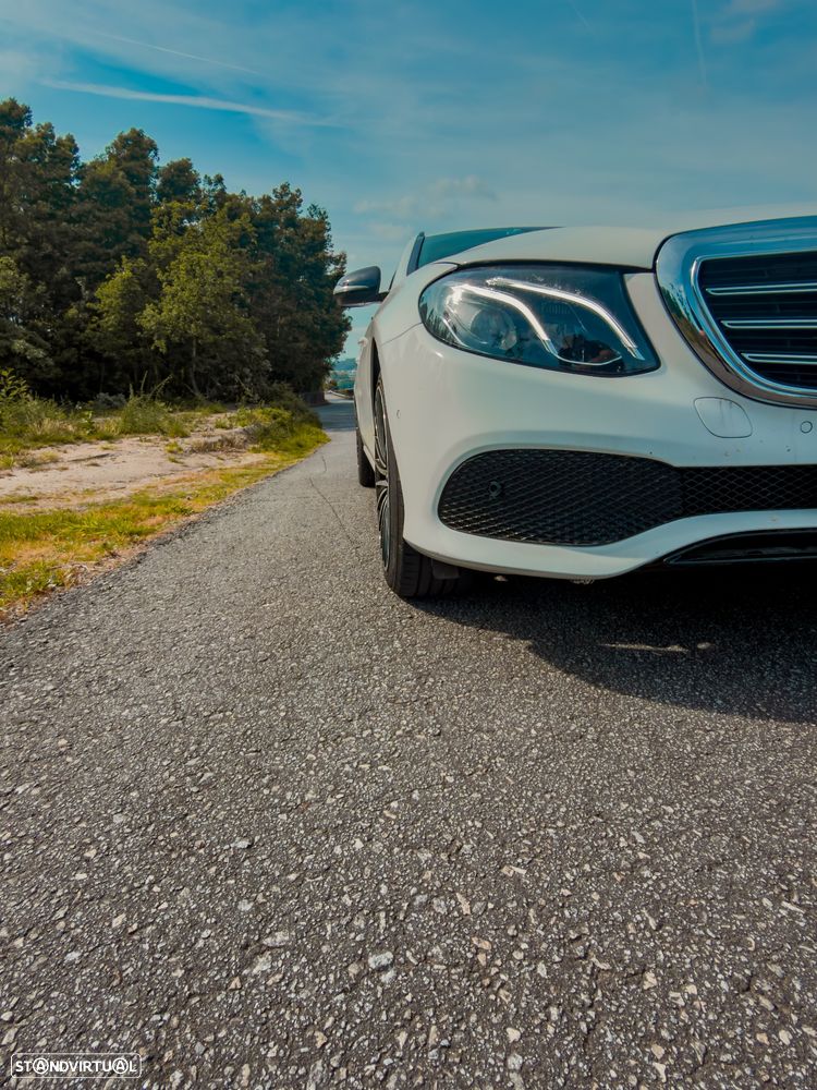 Mercedes-Benz E 300 CDI DPF BlueEFFICIENCY 7G-TRONIC Avantgarde - 4