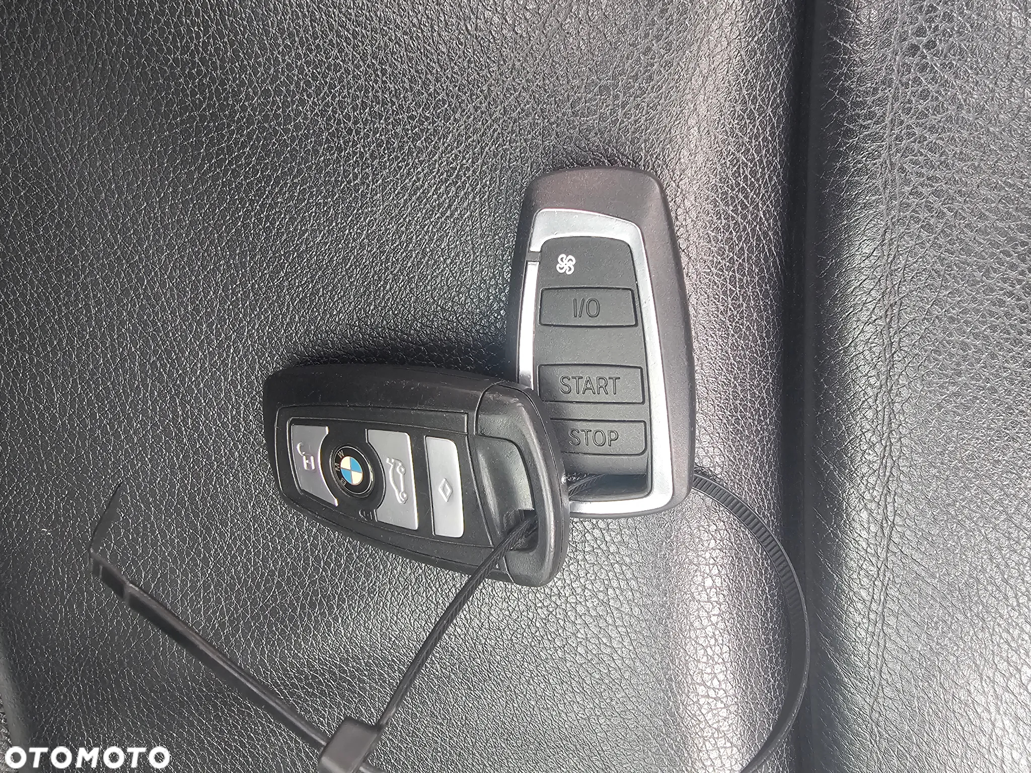 BMW Seria 5 525d xDrive - 28