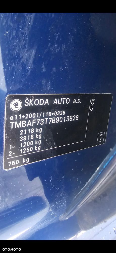 Skoda Superb 2.0 TDI Comfort - 9