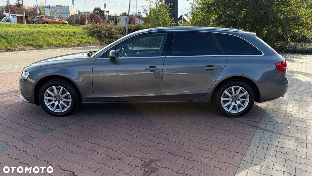 Audi A4 Avant - 8