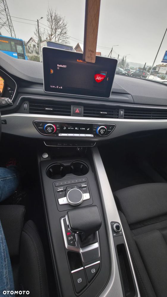Audi A4 Avant 2.0 TDI Sport S tronic - 12