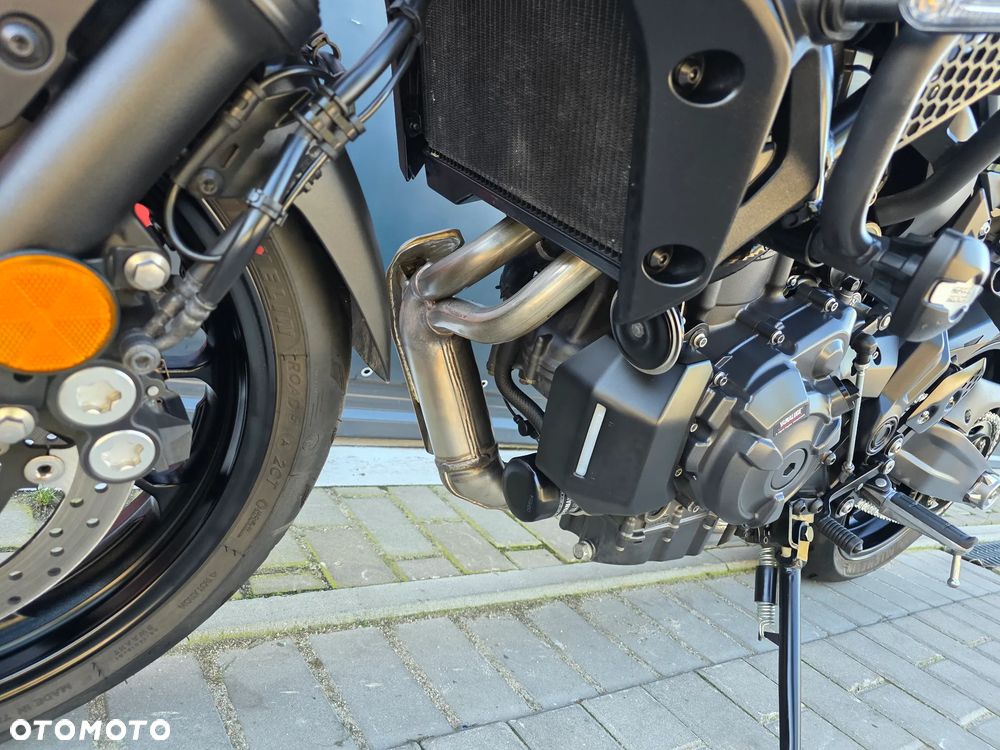Yamaha MT - 16