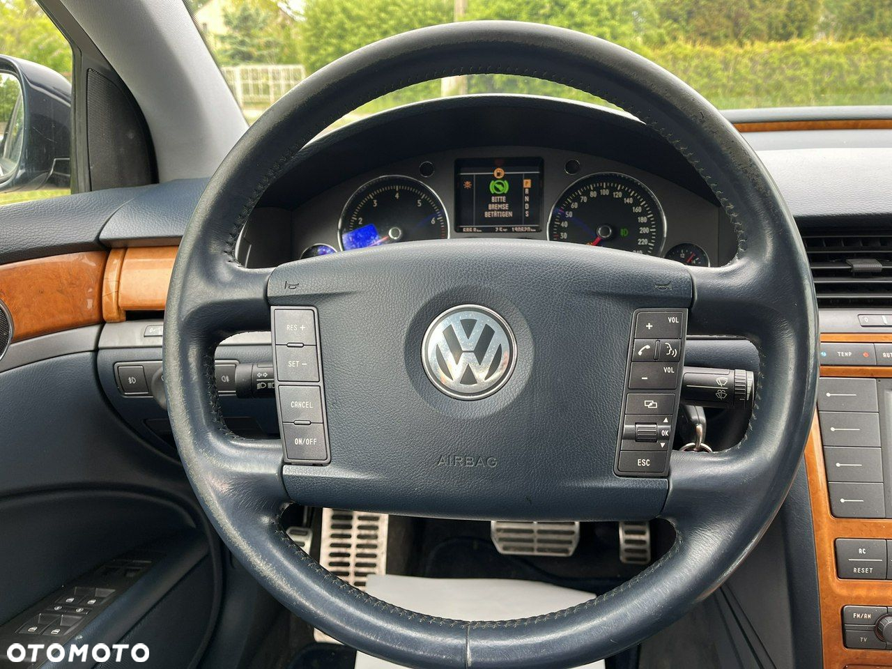 Volkswagen Phaeton - 17
