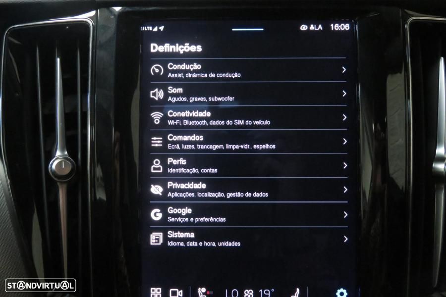 Volvo XC 60 2.0 T6 PHEV Ultimate Dark AWD - 22