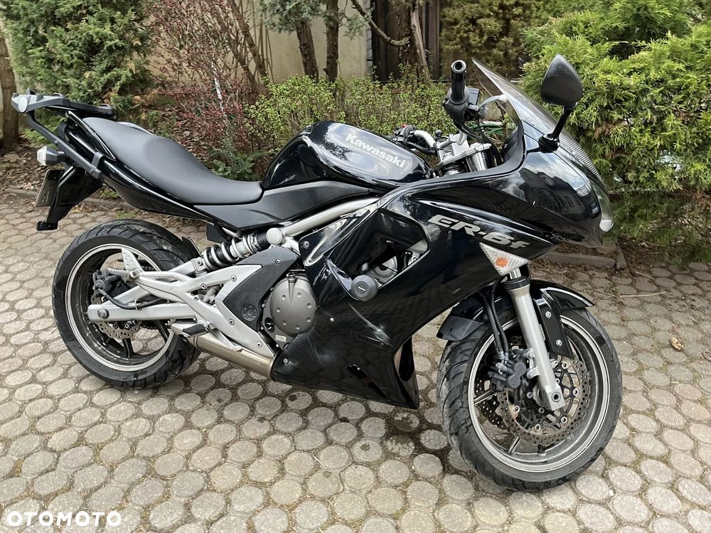 Kawasaki ER - 2