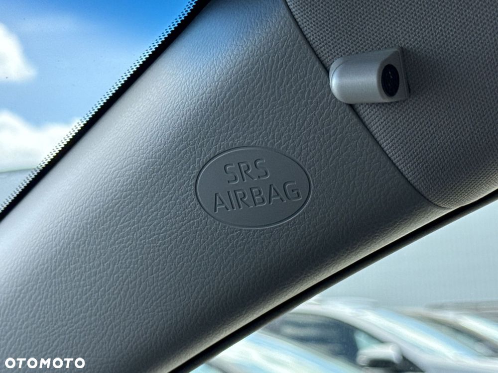 Toyota Camry 2.5 Hybrid Prestige CVT - 23