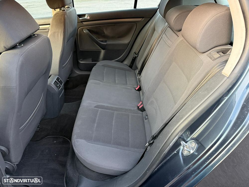 VW Golf 1.9 TDi Confortline DSG - 9