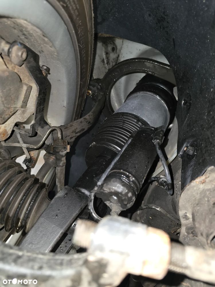 Mercedes-Benz Klasa E 500 4-Matic T Avantgarde - 36