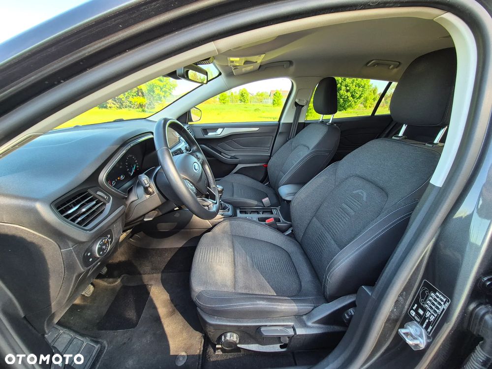 Ford Focus SW 1.0 EcoBoost Hybrid ACTIVE - 24