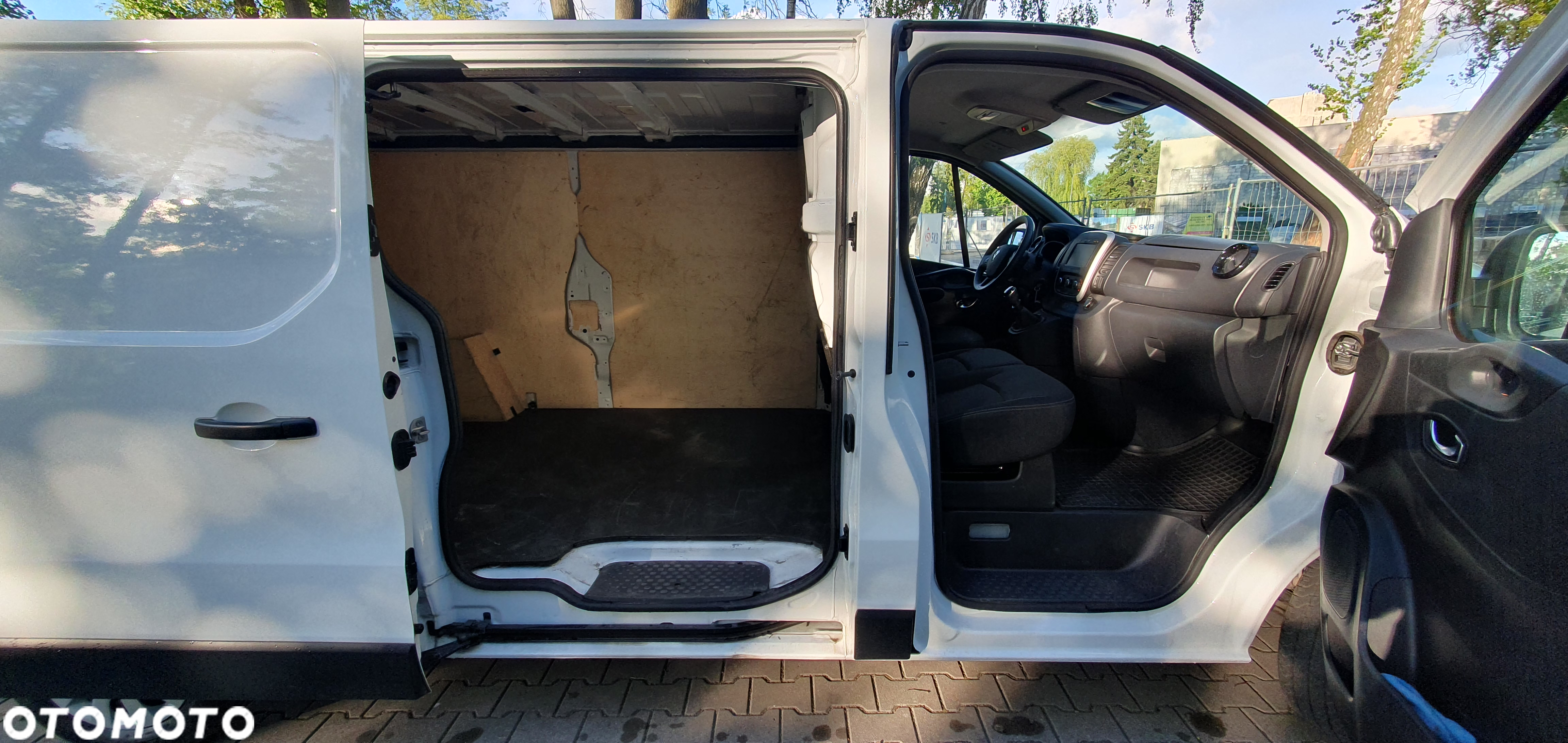 Renault Trafic - 24