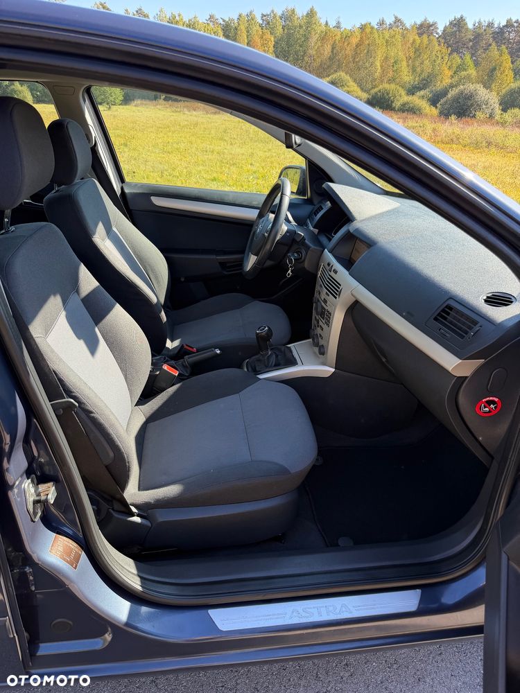 Opel Astra 1.7 CDTI DPF Exklusiv - 23