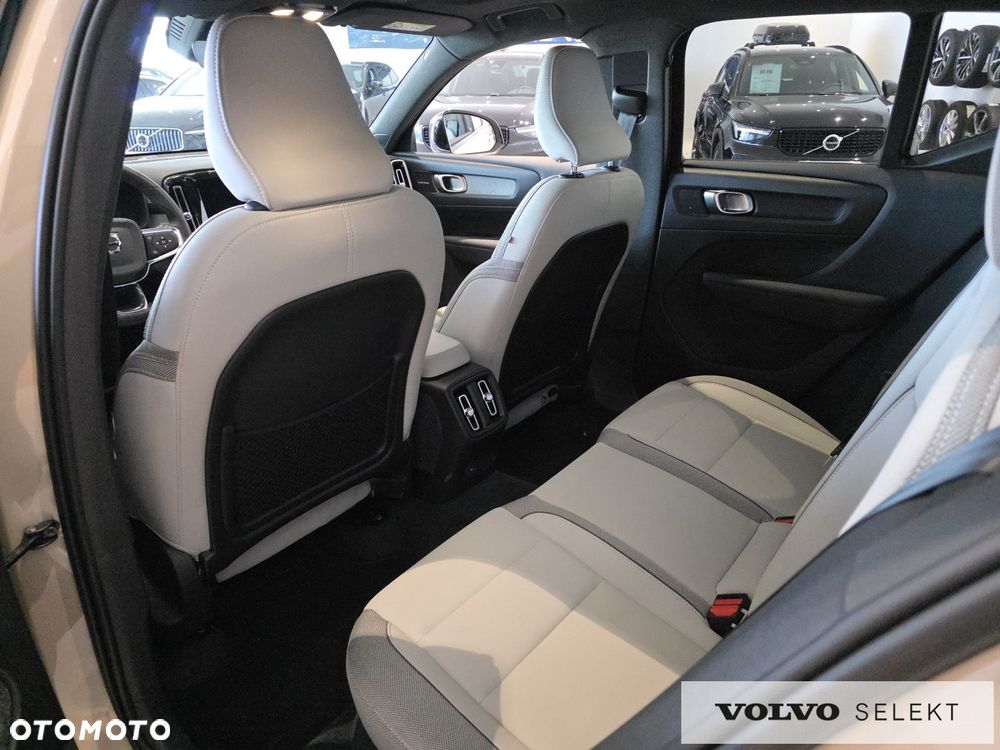 Volvo XC 40 - 29