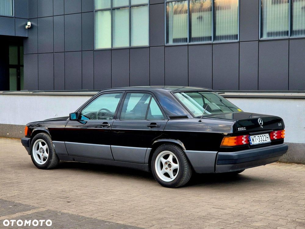 Mercedes-Benz W201 (190) - 9